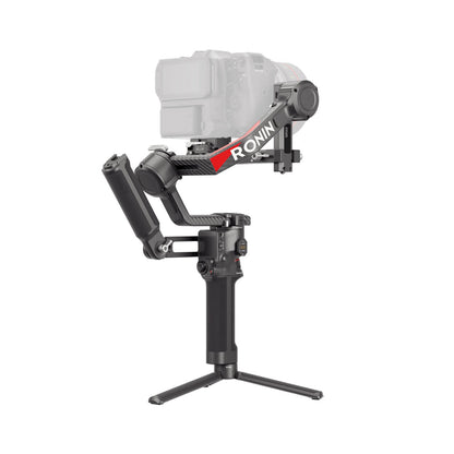 DJI RS 4 Pro combo with camera in white background