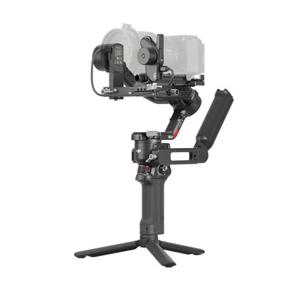 DJI RS 4 combo with camera in white background